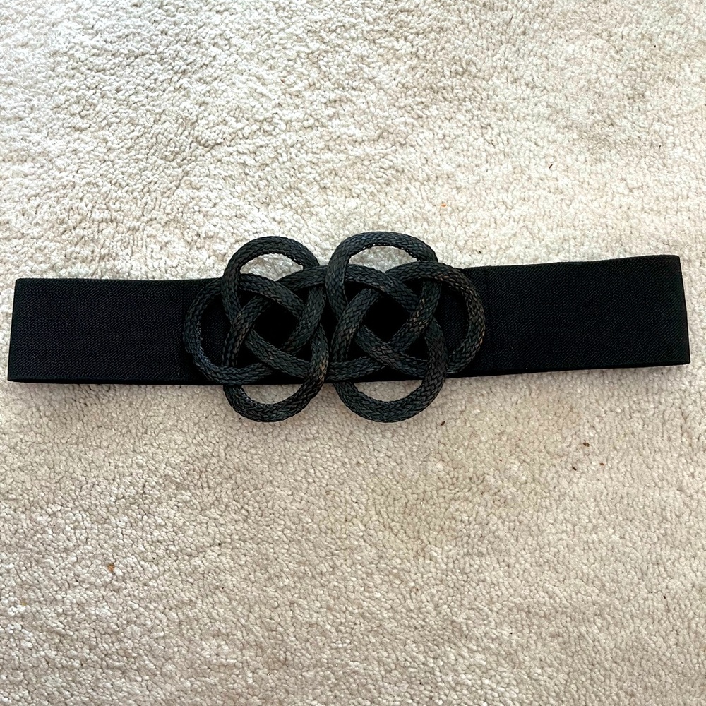BCBGMAXAZRIA statement belt